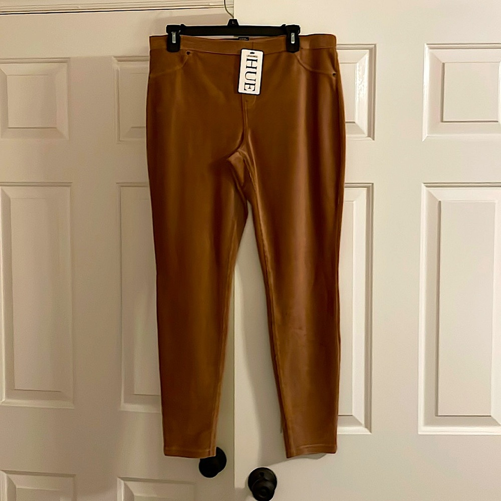 HUE Corduroy Leggings
